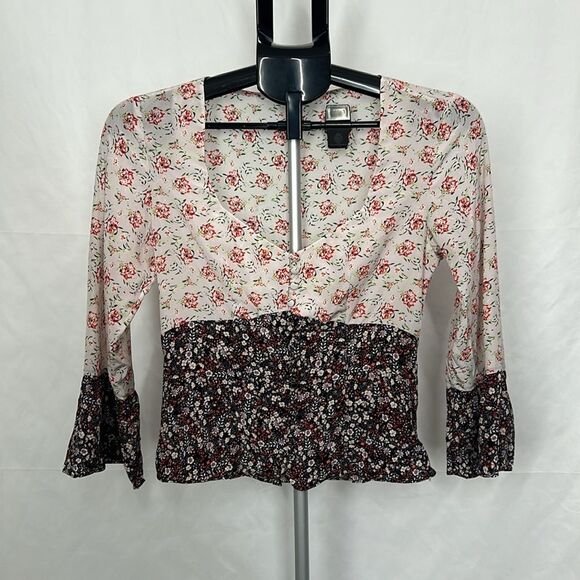 Intermix Doryll Bell Sleeve 100% Silk Top - Picture 4 of 12